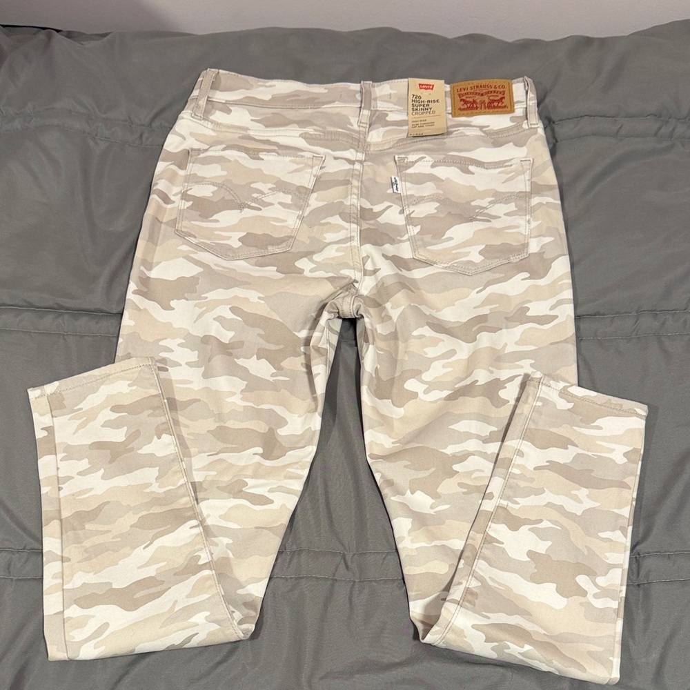 Levi's Beige Camo Pants